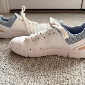 On Cloud Rogers - women size 7